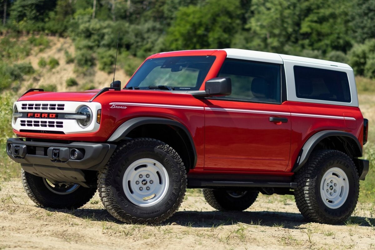 Ford Bronco 2-door Heritage Edition - 2022