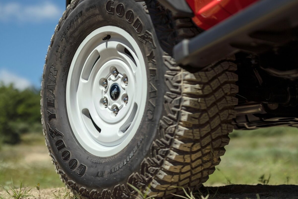 Ford Bronco 2-door Heritage Edition - 2022