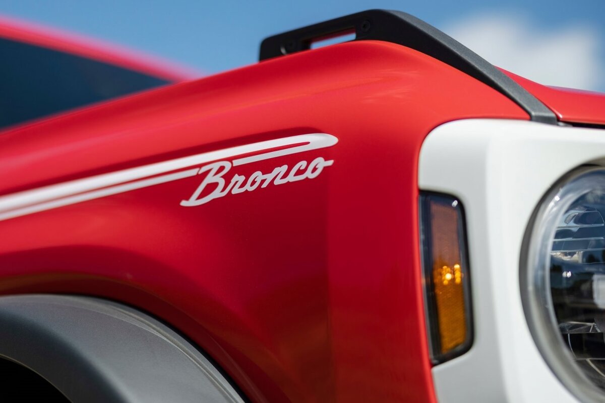 Ford Bronco 2-door Heritage Edition - 2022