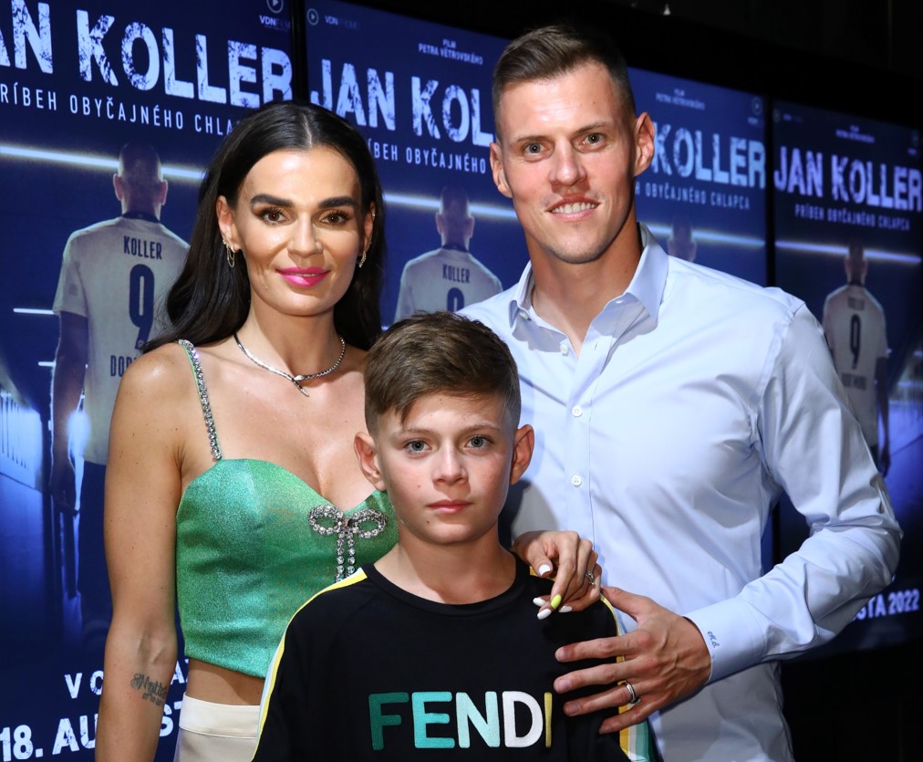 Martin Škrtel s rodinou na premiére filmu Jan Koller.