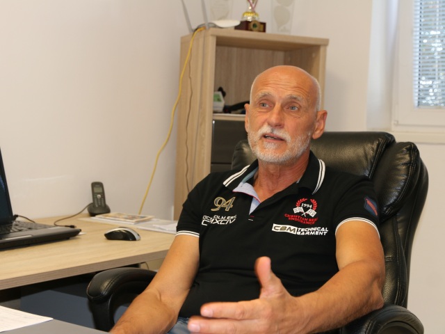 Predseda družstva Špačince Rudolf Nádaský