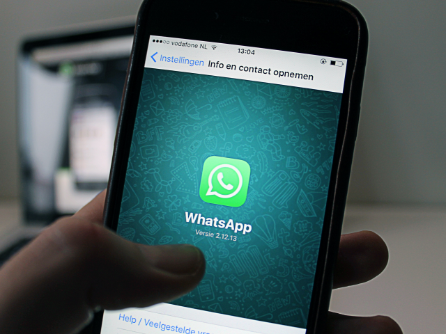 „Hlasujte za moju dcéru“: WhatsAppom sa šíri podvod, nedajte sa nachytať