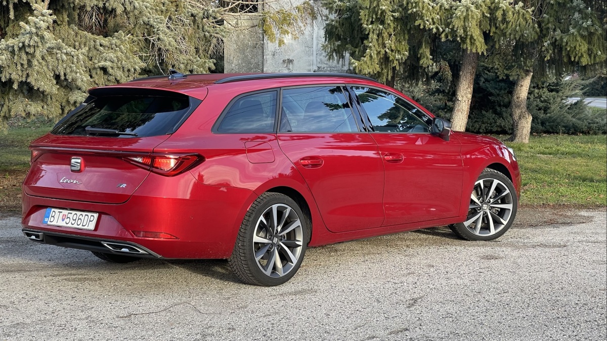 SEAT Leon Sportstourer 2.0 TSI 190 (2022)