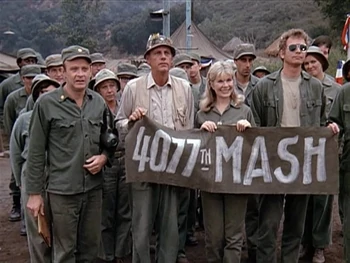 MASH (skratka pre Mobile Army Surgical Hospital) vysielala CBS jedenásť rokov, od roku 1972 do roku 1983.