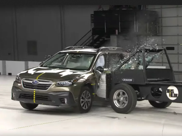 IIHS - crashtest Subaru Outback 2022