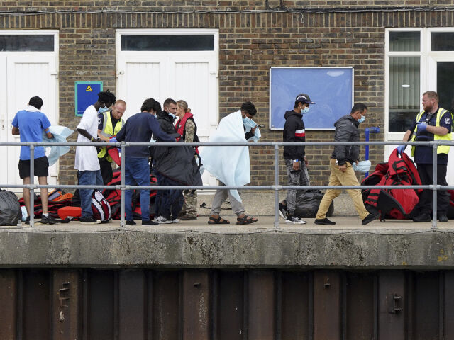 migranti, dover