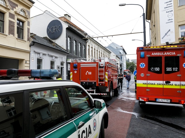 požiar HaZZ Karpatská hasiči bratislava