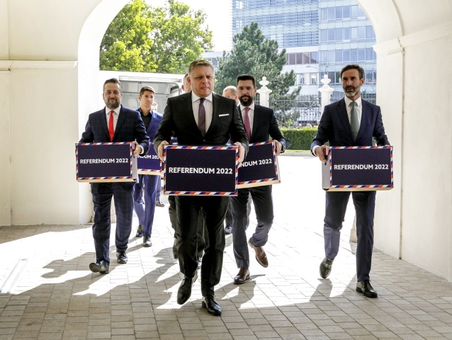 referendum smer fico