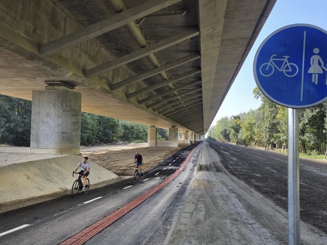 cyklisti