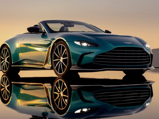 Aston Martin V12 Vantage Roadster - 2022