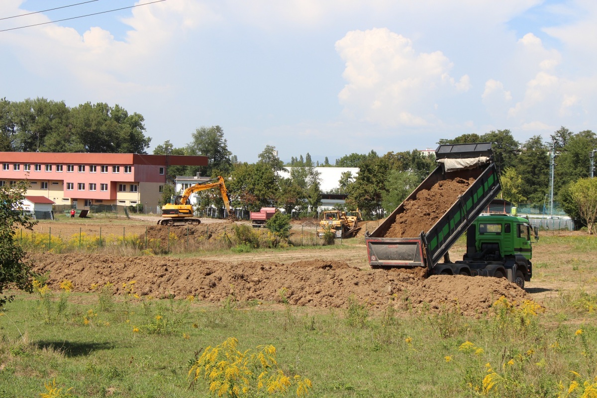 plaváreň, Lučenec, stavenisko