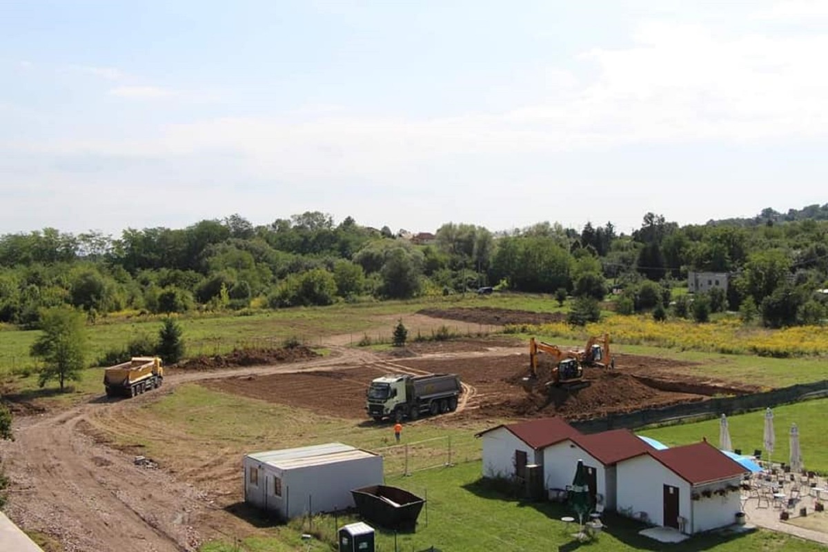 plaváreň, Lučenec, stavenisko