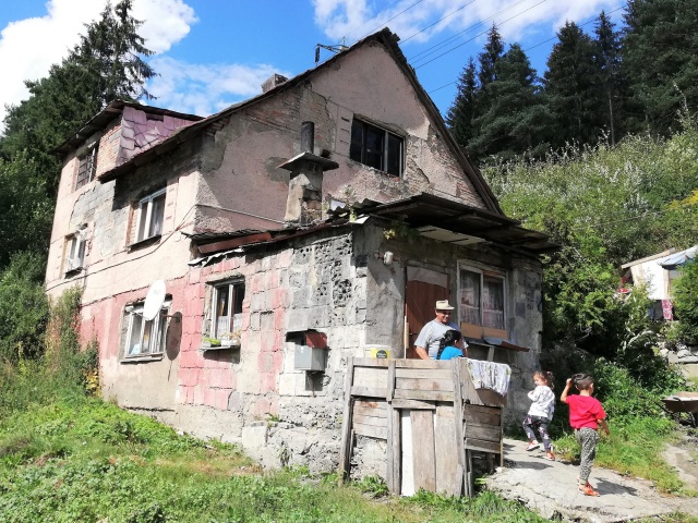 Dom, Svrčinovec, osadníci, ekodukt