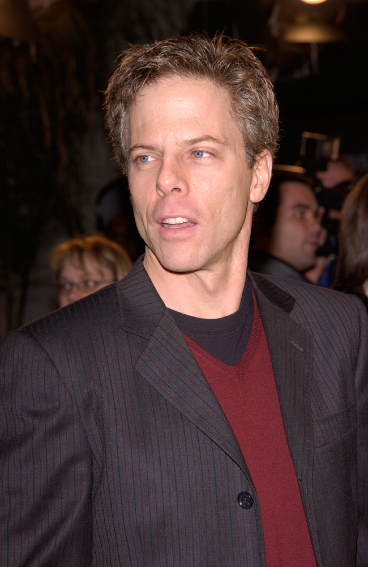 greg2001