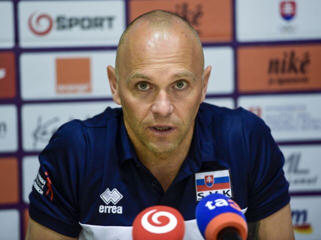 SR šport volejbal reprezentácia SVF ZEL muži ženy BAX
