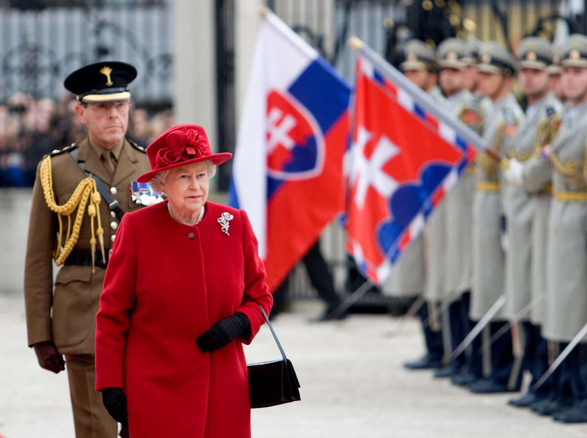 Britská kráľovná Alžbeta II., Slovensko, Bratislava