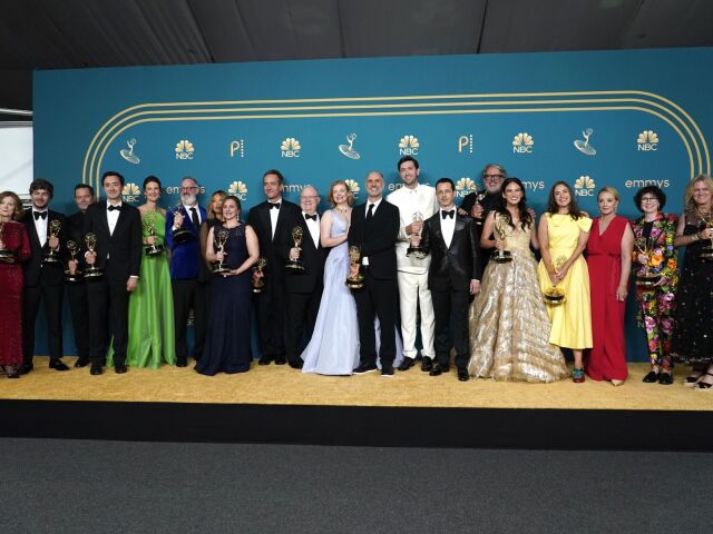 emmy, boj o moc, succesion.