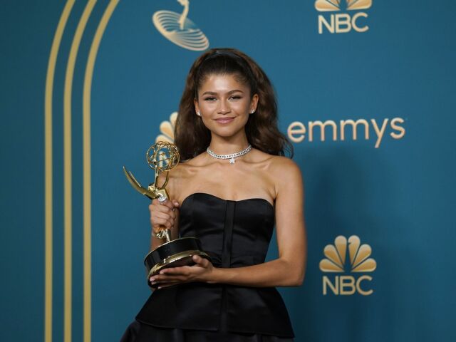 emmy, zendaya,