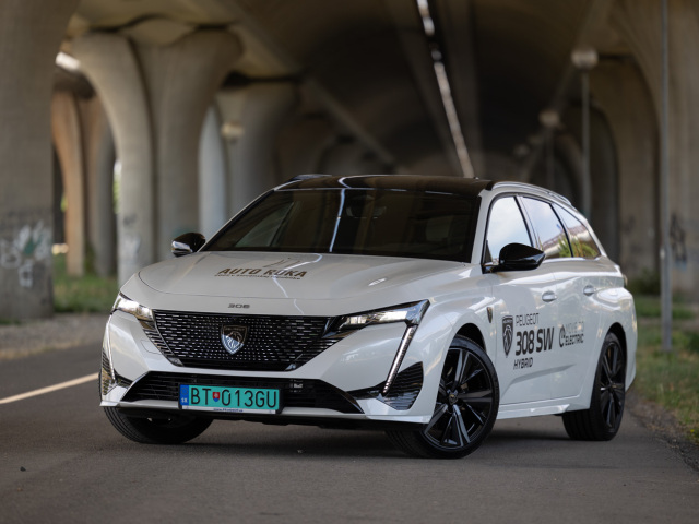 Peugeot 308 SW Hybrid 225 - test 2022