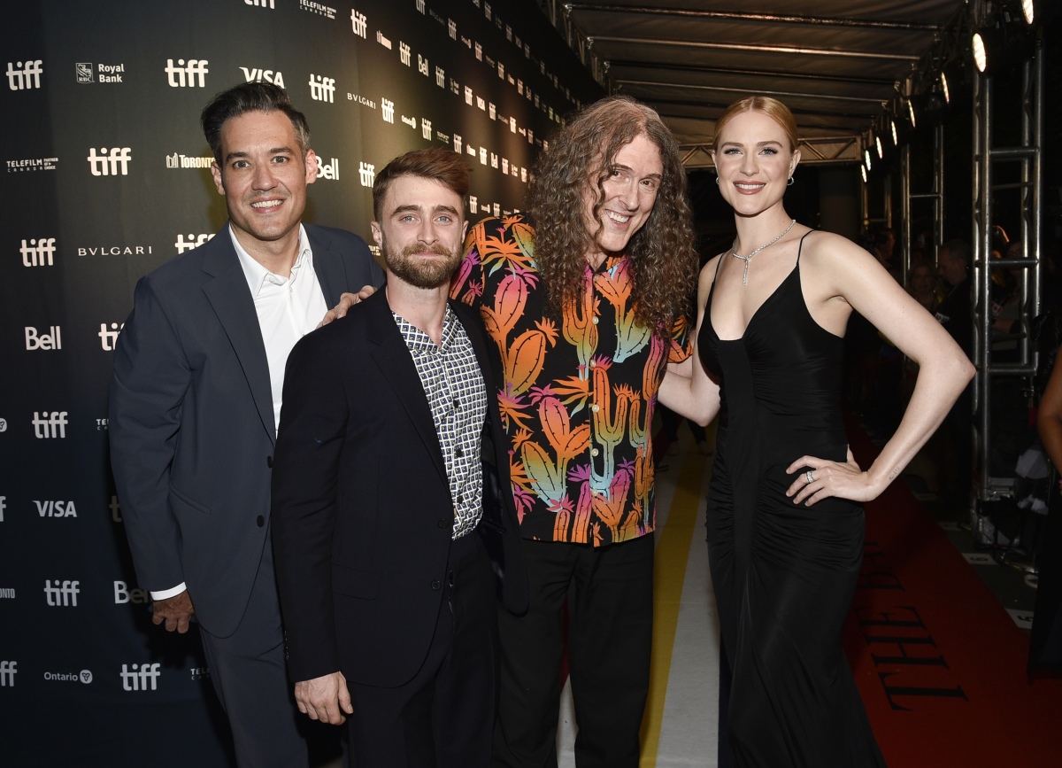 Režisér Eric Appel, herec Daniel Radcliffe, "Weird Al" Yankovic a herečka Evan Rachel Wood