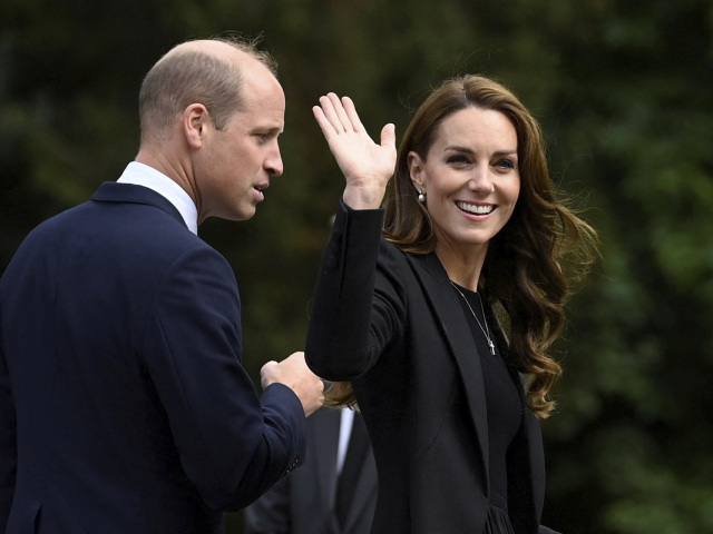 Princ William a jeho manželka Kate, princ a princezná z Walesu