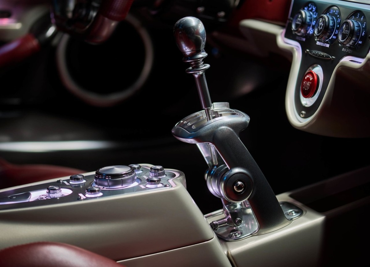 Pagani Utopia 2