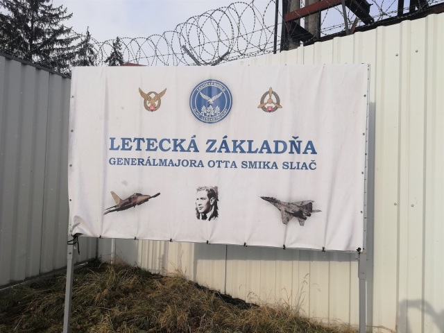 Sliač, letisko, základňa