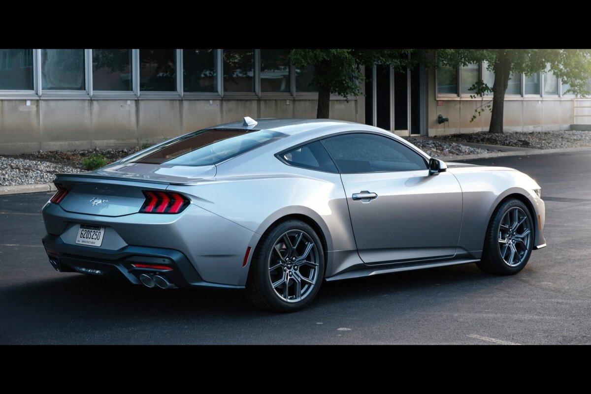 Ford Mustang - 2022