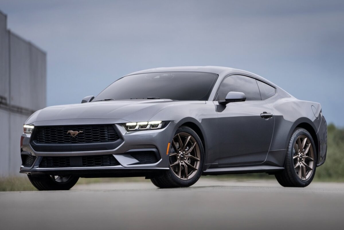 Ford Mustang - 2022
