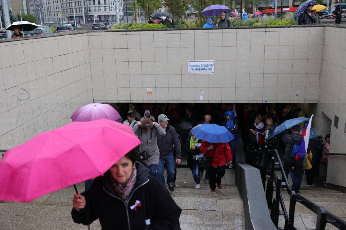 Protest / Antivláda /