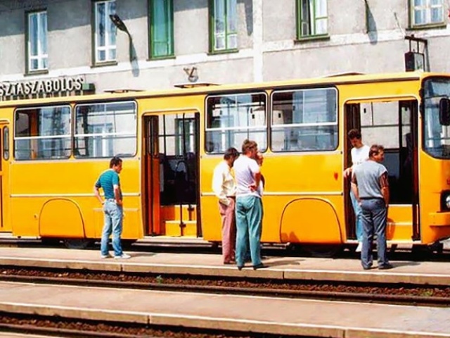 Ikarus - vlakový autobus