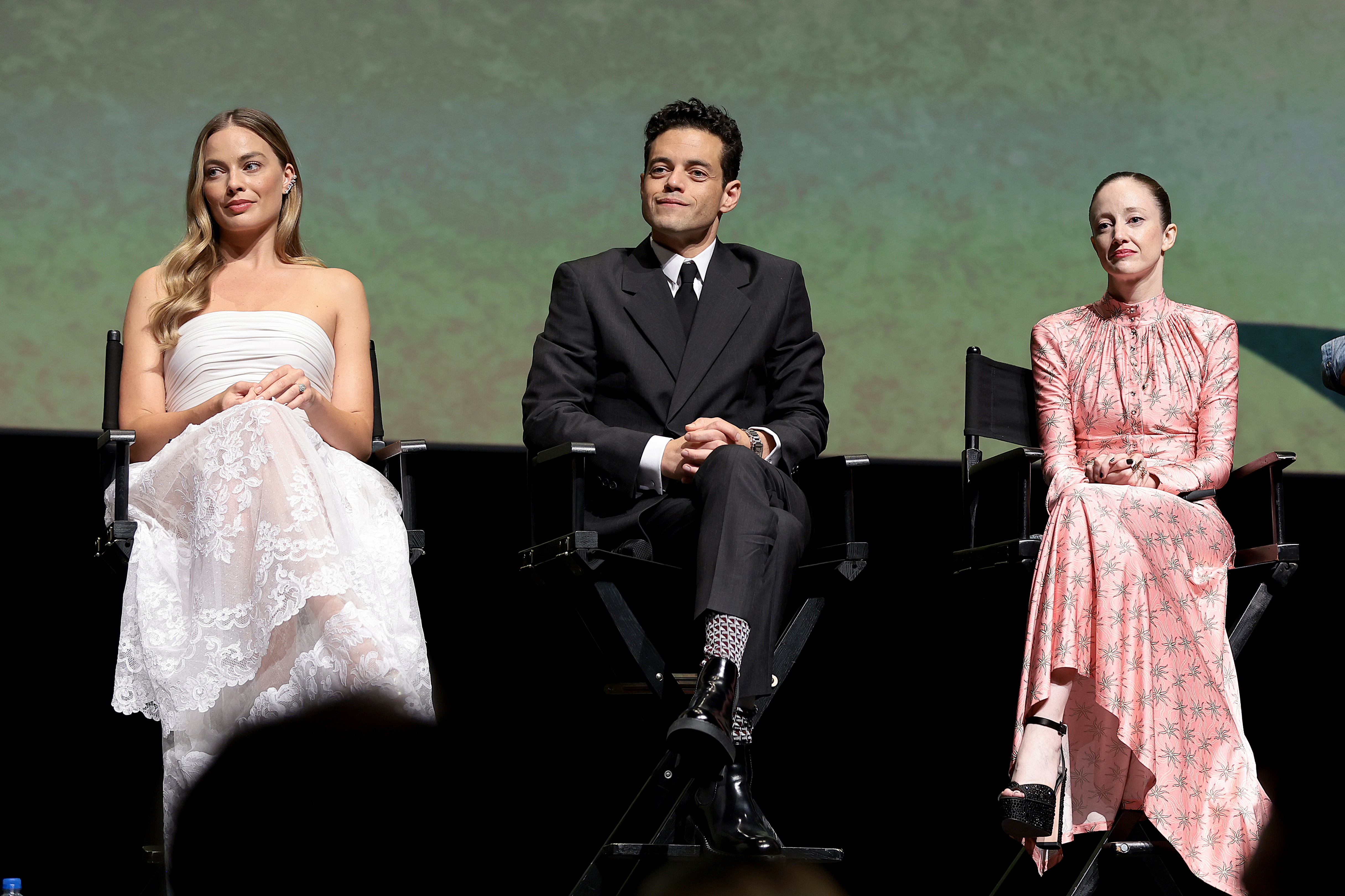 Margot Robbie, Rami Malek a Andrea Riseborough na svetovej premiére snímky Amsterdam v New Yorku.