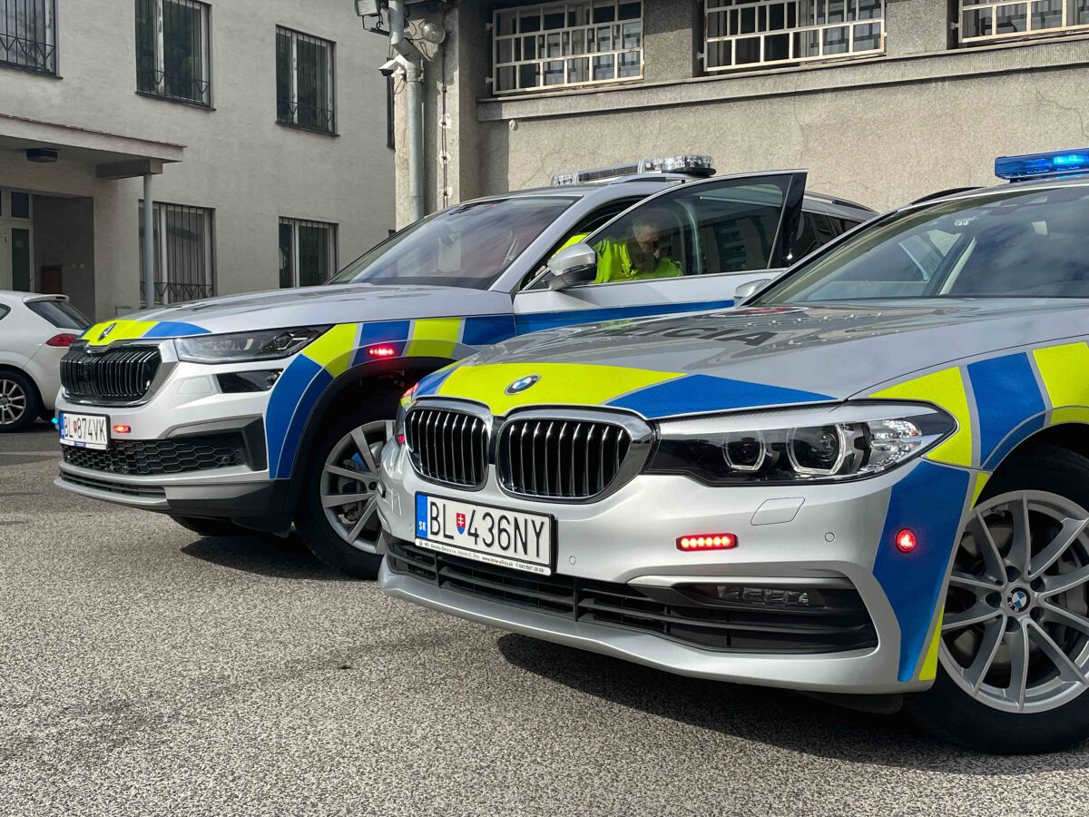Policajne auta  12 of 23 