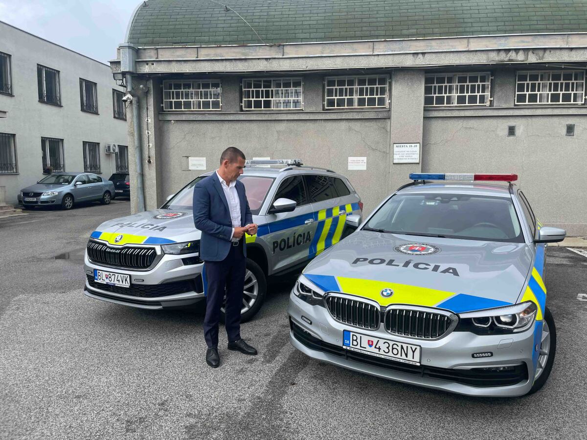 Policajne auta  23 of 23 