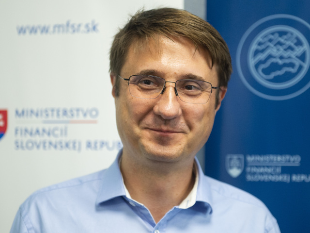 Riaditeľ Inštitútu finančnej politiky (IFP) Juraj Valachy