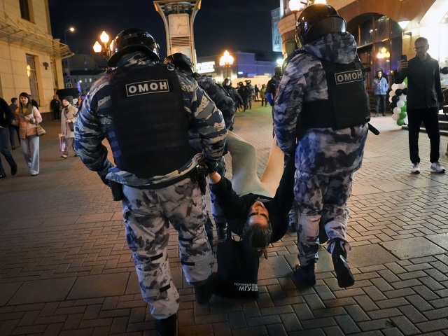 rusko mobilizácia moskva polícia