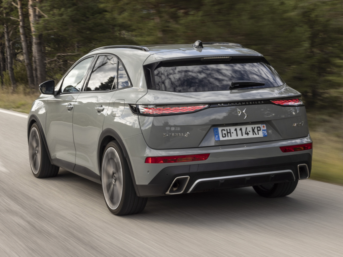 DS7 (2022)