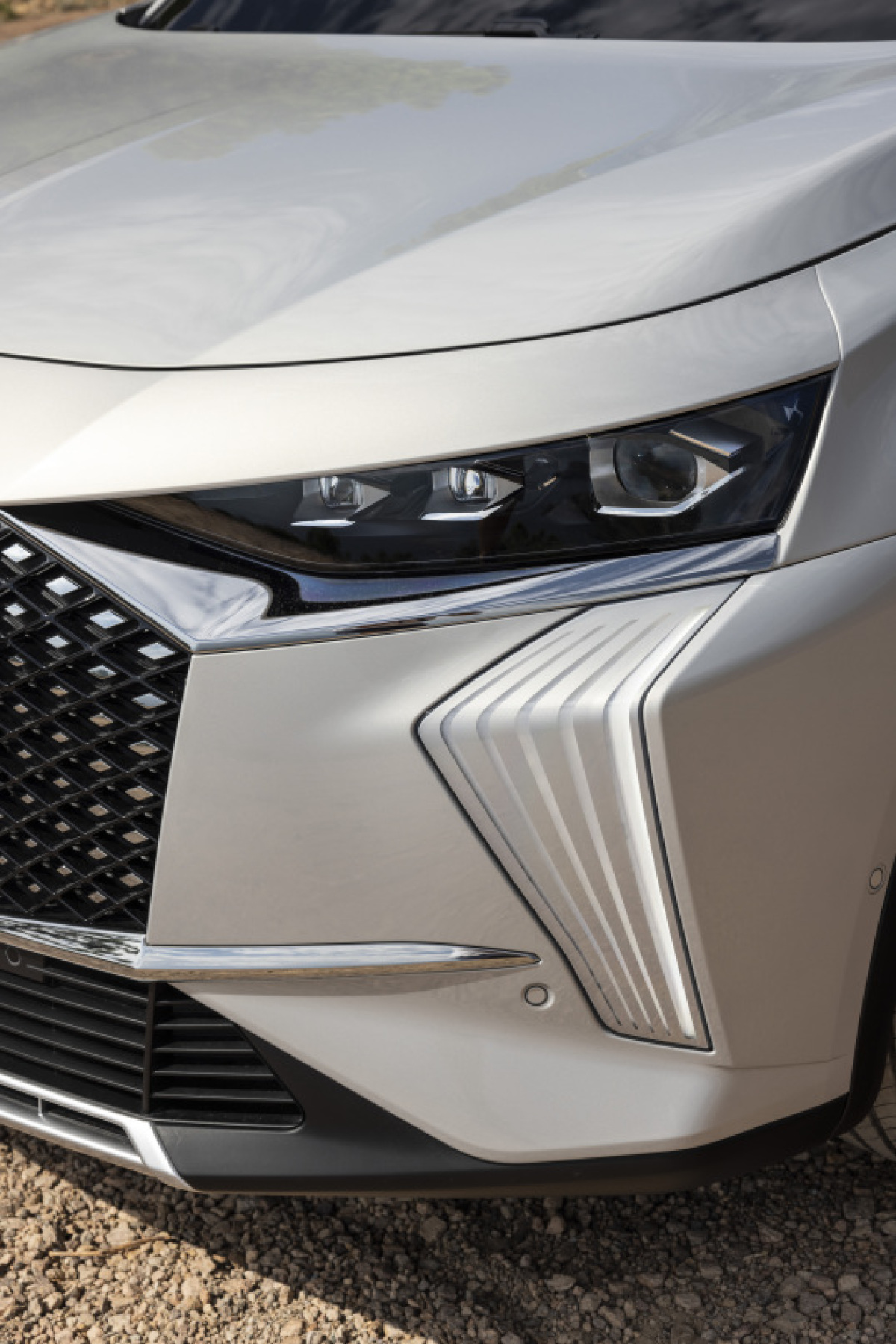 DS7 (2022)