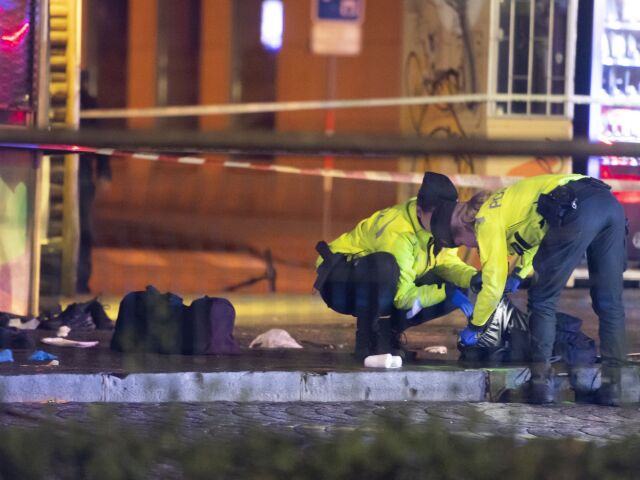 Zochova, Bratislava nehoda zastávka HaZZ polícia BAX