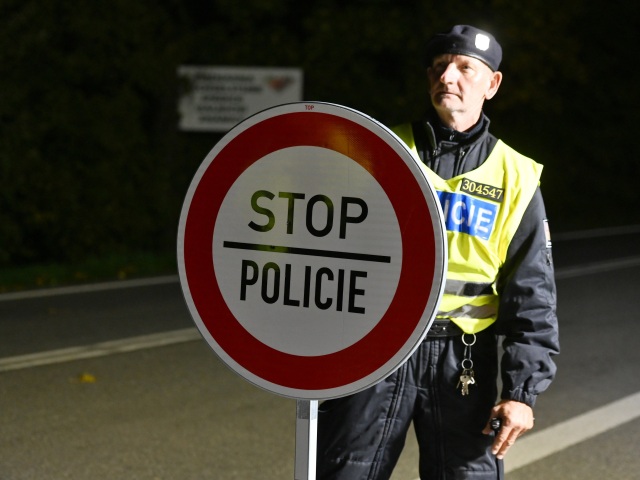 Polícia ČR / Kontrola / Hranica /