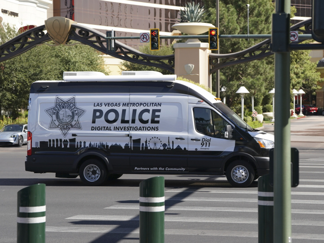 Las Vegas / Policajná dodávka /