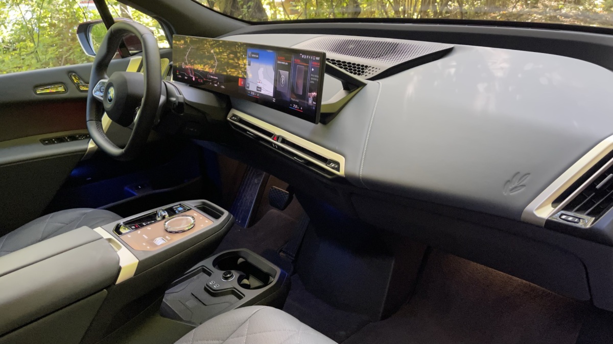 BMW iX M60 (2022)