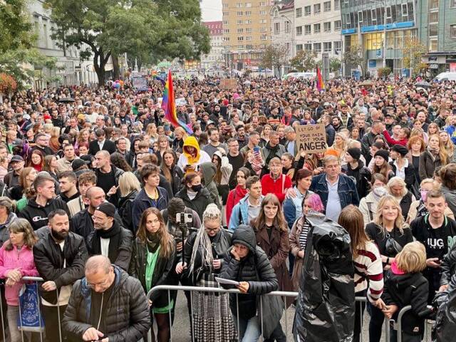 za odsúdenie nenávisti voči LGBTI komunite, streľba na zámockej