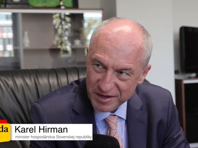 Minister hospodárstva Karel Hirman.