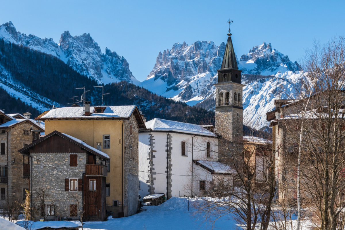 Forni di Sopra, Dolomity, Alpy, Taliansko, sneh, lyžovačka, zima, dovolenka