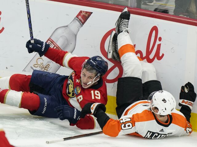 Matthew Tkachuk, Noah Cates