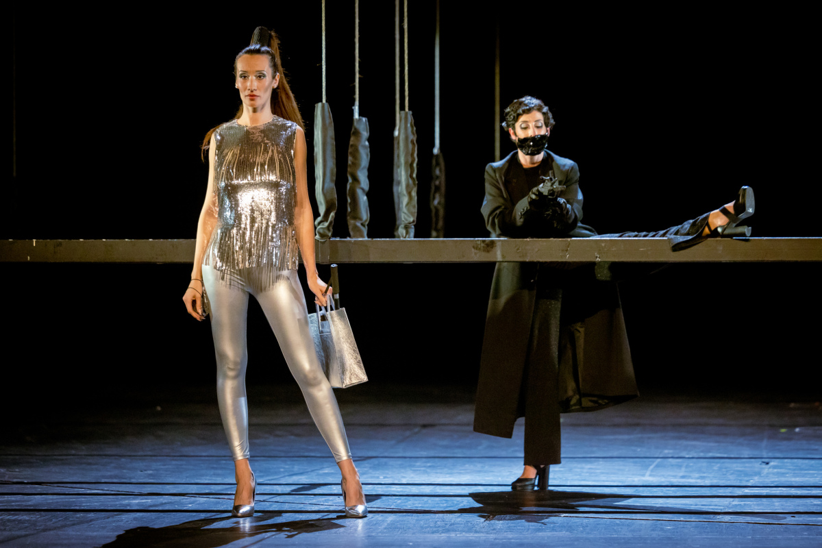 Impresario Dotcom, opera