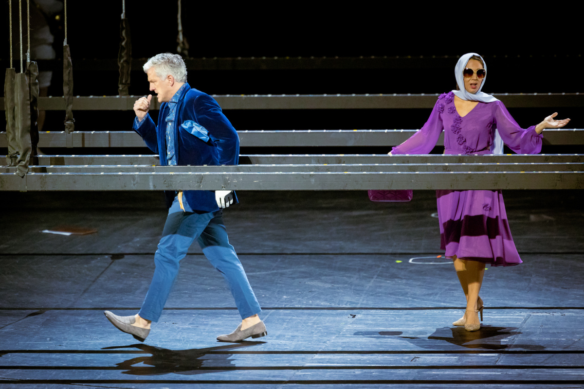 Impresario Dotcom, opera