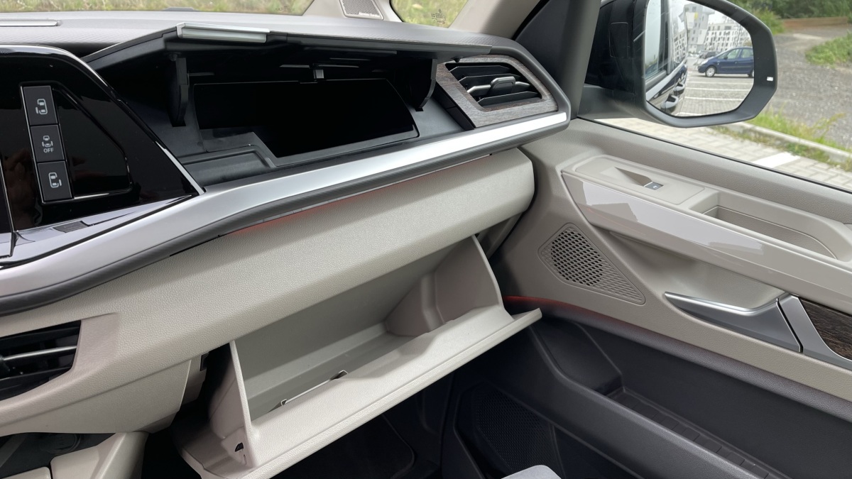 Volkswagen Multivan T7 Style LR 2,0 TSI (2022)