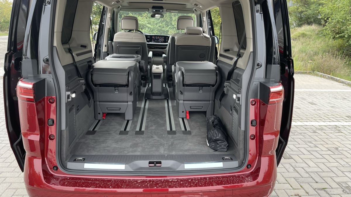Volkswagen Multivan T7 Style LR 2,0 TSI (2022)